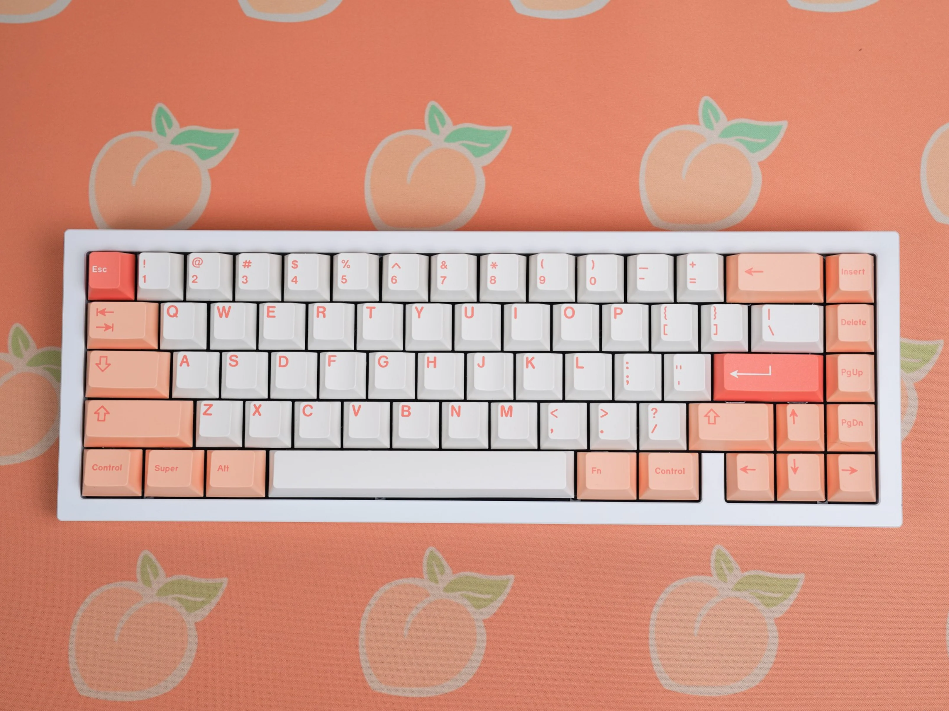 キーボード KBDfans D65 + GMK Peaches n Cream Lite GMK Peaches n Cream Lite – CannonKeys