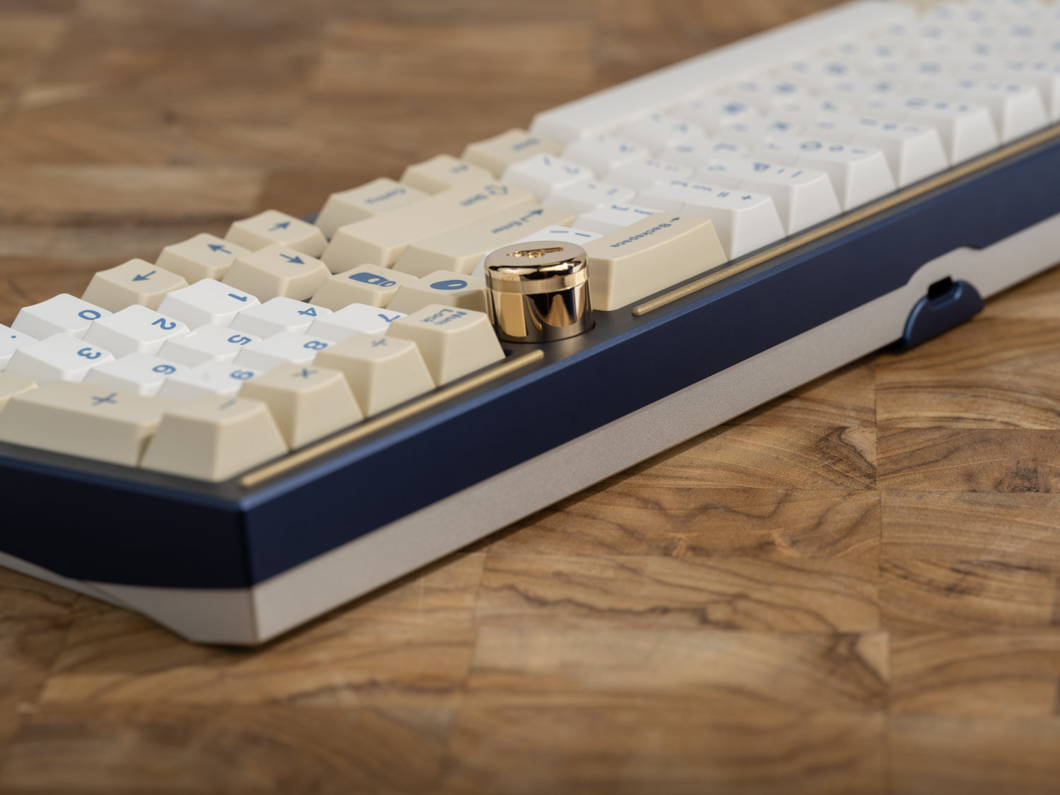 Balance Keyboard Balance Keyboard – CannonKeys